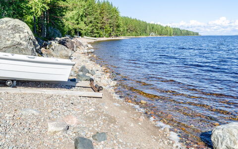 Kolinpilvi: Arbre, Banque, Maison, Chalet, Lac, Étang, Forêt, Cabane En Rondins