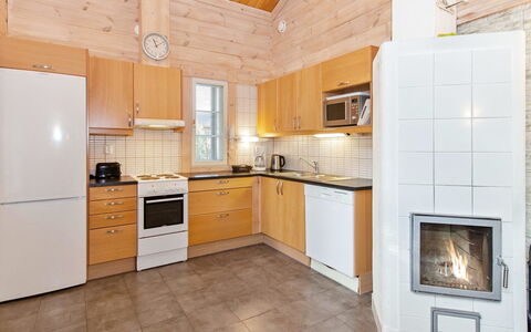 Amero Purnu 2: Bois, Cuisine, Principaux Appliance, Chalet, Appareil De Cuisine, Comptoir, Cabane En Rondins, Tache De Bois, Évier, Dur