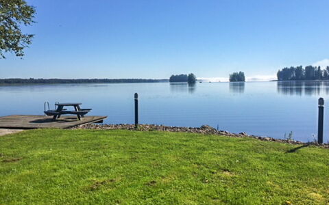 Villa Kaivopuisto: Bleu, L'Eau, Plan D'Eau, Ressources En Eau, La Nature, Paysage Naturel, Horizon, Voie Navigable, Banque, Paysage