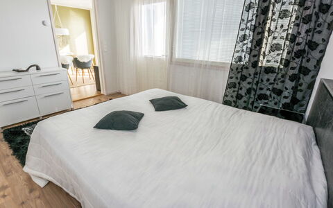 Villa Kaivopuisto: Lit, Meubles, Literie, Design Intérieur, Chambre, Sol, Sol, Drap De Lit, Bois, Pièce