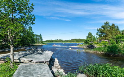 Lampaluodon Punainen Tupa