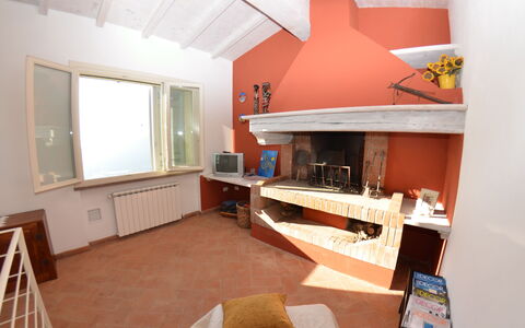 Podere San Martino: Pièce, Propriété, Design Intérieur, Bâtiment, Meubles, Maison, Plafond, Sol, Mur, Immobilier