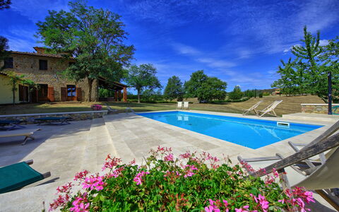 Villa Fabbri: Piscine, Propriété, Immobilier, Vacances, Recours, Zone Résidentielle, Bâtiment, Maison, Biens, Domicile