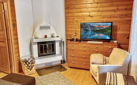 Ruka-Ihtinki 4 a 3: Meubles, Design Intérieur, Bois, Sol, Sol, Pièce, Plafond, Éclairage, Salon, Domicile