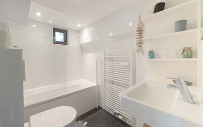 Logement:&nbsp;Beach House with Lateral Seaview 120.3