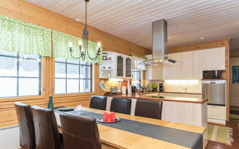Virransivu: Balcon, Appartement, Ombre, Verre, Condominium, Balustrade, Porche, Daylighting, Plate-Forme, Mobilier De Jardin
