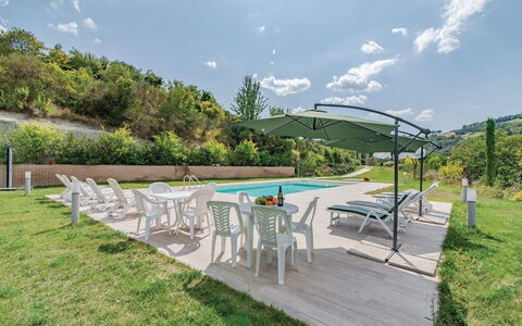 Ca Maggetti: Propriété, Immobilier, Paysage Naturel, Maison, Biens, Zone Résidentielle, Bâtiment, Piscine, Arrière-Cour, Domicile