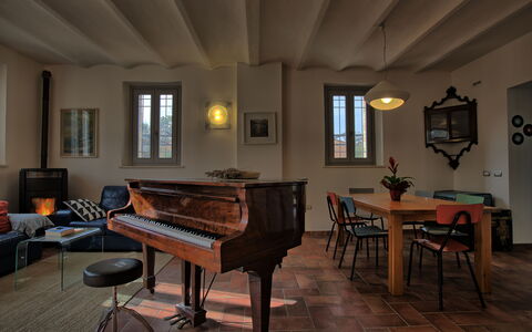 La Villa Di Ostra: Pièce, Bâtiment, Salle De Récréation, Design Intérieur, Meubles, Table, Jeux, Maison, La Technologie