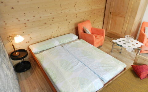 Studio Etana: Meubles, Confort, Bois, Bâtiment, Design Intérieur, Sol, Sol, Maison, Dur, Tache De Bois