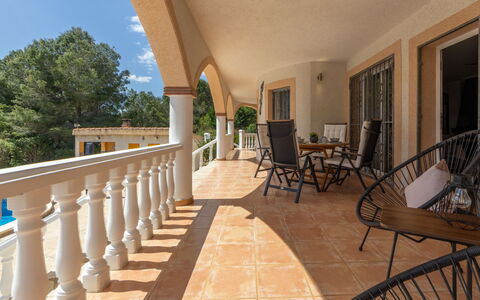 Villa Luz del Sol: Sol, Sol, Porche, Meubles, Colonne, Plafond, Balcon, Tache De Bois, Balustre, Biens