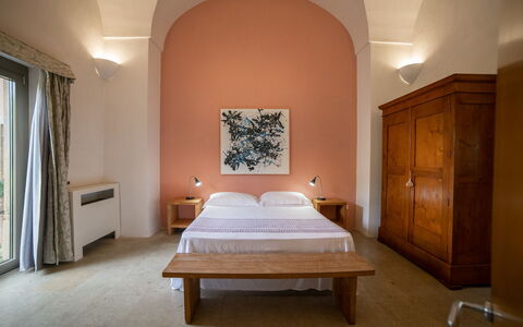 Masseria Lentisco: Pièce, Meubles, Lit, Chambre, Propriété, Design Intérieur, Cadre De Lit, Sol, Bâtiment, Drap De Lit
