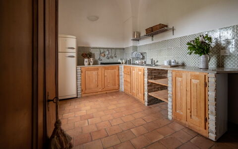 Masseria Lentisco: Propriété, Pièce, Meubles, Cuisine, Bâtiment, Cabinetry, Maison, Sol, Immobilier, Design Intérieur