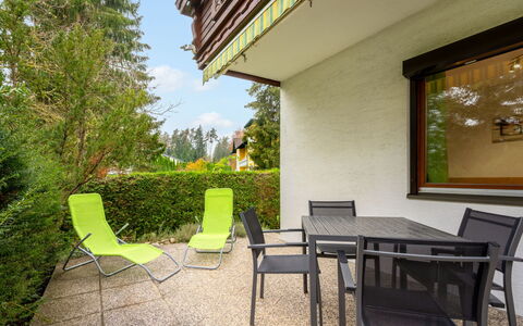 Klopeiner See 50: Propriété, Bâtiment, Immobilier, Pièce, Maison, Design Intérieur, Table, Meubles, Patio, Domicile