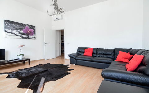 Residenza Bellagio: Pièce, Meubles, Propriété, Salon, Design Intérieur, Immobilier, Canapé, Sol, Table, Bâtiment