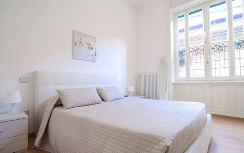 Residenza Bellagio: Chambre, Lit, Meubles, Propriété, Pièce, Drap De Lit, Matelas, Cadre De Lit, Literie, Design Intérieur