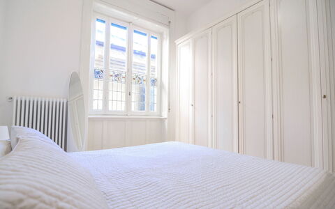 Residenza Bellagio: Chambre, Lit, Pièce, Propriété, Meubles, Drap De Lit, Cadre De Lit, Literie, Sol, Design Intérieur