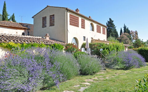 I Glicini: Propriété, Maison, Fleur, Immobilier, Lavande, Lavande, Jardin, Plante, Bâtiment, Botanique