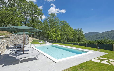 Cantiniere: Propriété, Piscine, Maison, Immobilier, Biens, Herbe, Domicile, Bâtiment, Loisir, Architecture