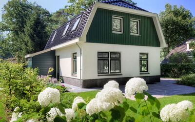 10 Personen 208.3: Maison, Domicile, Propriété, Chalet, Bâtiment, Immobilier, Ferme, Plante, Hortensia, Arbuste