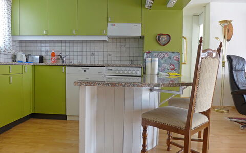 Rustica Apt. M: Cabinetry, Propriété, Meubles, Evier, Comptoir, Bâtiment, Cuisine, Bois, Design Intérieur, Fenêtre