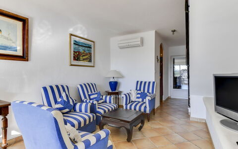 Marinas Beach: Pièce, Propriété, Bâtiment, Meubles, Immobilier, Design Intérieur, Maison, Table, Sol, Salle À Manger
