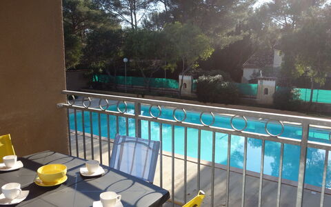 La Marina: Propriété, Immobilier, Piscine, Maison, Bâtiment, Pièce, Loisir, Arbre, Domicile, Balcon