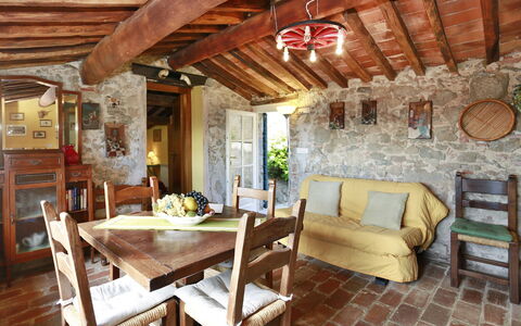 Borgo Antico Paolo: Propriété, Pièce, Bâtiment, Design Intérieur, Meubles, Plafond, Immobilier, Maison, Faisceau, Salle À Manger
