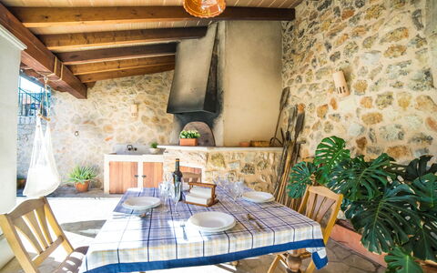 Son Trobat: Propriété, Pièce, Bâtiment, Design Intérieur, Meubles, Maison, Domicile, Immobilier, Table, Salon