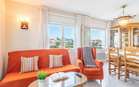 Sol i Canal: Pièce, Propriété, Salon, Meubles, Design Intérieur, Bâtiment, Immobilier, Suite, Maison, Table