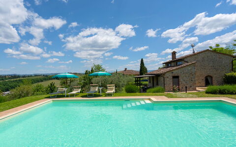Villa Alba: Propriété, Piscine, Immobilier, Maison, Ciel, Biens, Bâtiment, Domicile, L'Eau, Vacances