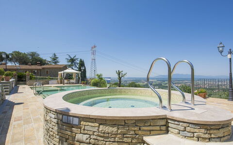 Giglio: Propriété, Piscine, L'Eau, Immobilier, Vacances, Biens, Bâtiment, Jacuzzi, Loisir, Arbre