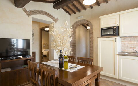 Giglio: Comptoir, Propriété, Pièce, Meubles, Design Intérieur, Bâtiment, Plafond, Cabinetry, Cuisine, Sol