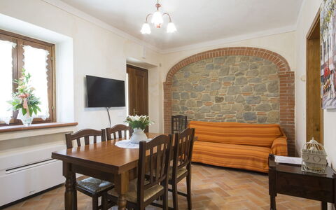 Giglio: Pièce, Propriété, Meubles, Design Intérieur, Bâtiment, Sol, Plafond, Salle À Manger, Table, Mur