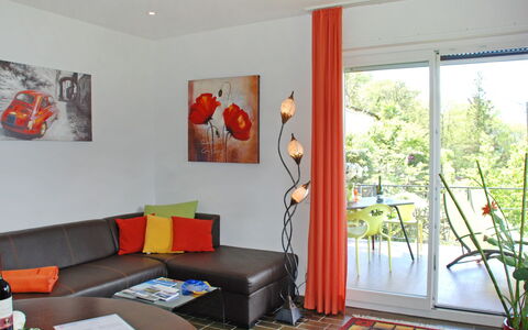 San Nazzaro 25: Pièce, Salon, Propriété, Design Intérieur, Meubles, Orange, Maison, Domicile, Bâtiment, Sol