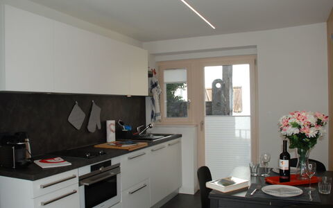 Rossella: Pièce, Propriété, Meubles, Cuisine, Bâtiment, Maison, Design Intérieur, Cabinetry, Sol, Architecture