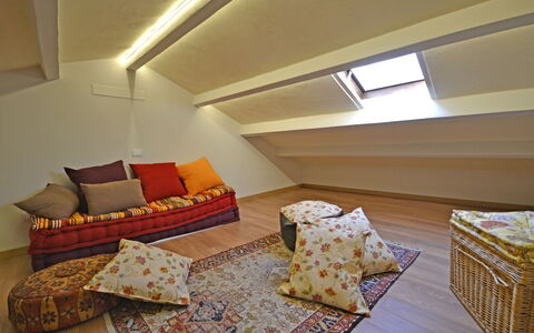 Appartamento Maccari: Pièce, Propriété, Meubles, Plafond, Design Intérieur, Salon, Sol, Maison, Chambre, Table
