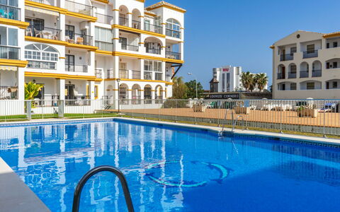 Imperial Puerto: Piscine, Propriété, Bâtiment, Recours, Appartement, Immobilier, Ville, Condominium, Hôtel, Loisir