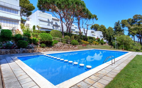 Cap Roig: Piscine, Propriété, Immobilier, Loisir, Maison, Herbe, Bâtiment, Villa, Vacances, Appartement