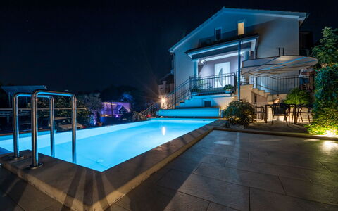 Sontje: L'Eau, Plante, Ciel, Piscine, Bâtiment, Loisir, Condominium, Eco Hôtel, Des Loisirs, Ville Resort