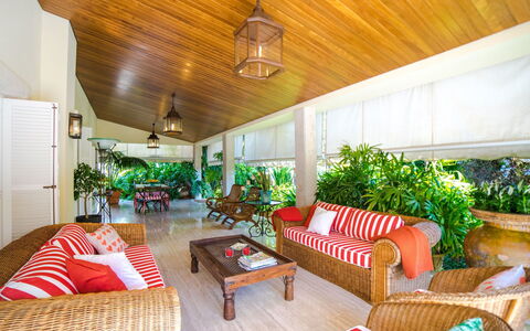 Villa Can Mandol: Pièce, Propriété, Salon, Design Intérieur, Bâtiment, Meubles, Plafond, Immobilier, Maison, Domicile