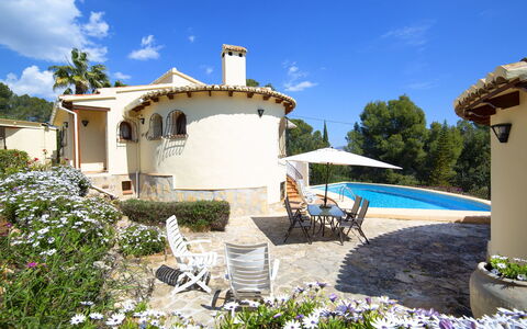 Lolita: Propriété, Maison, Bâtiment, Immobilier, Biens, Domicile, Villa, Hacienda, Architecture, Vacances