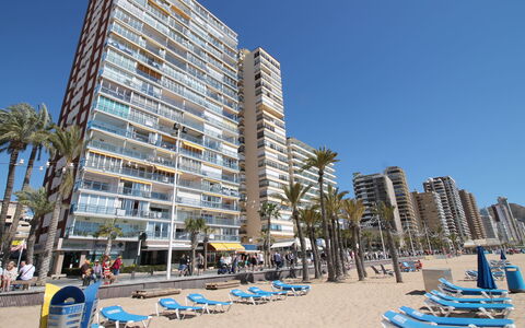 Las Palmeras: Condominium, Bâtiment, Architecture, Zone Métropolitaine, Usage Mixte, Propriété, Vacances, Ville, Immobilier, Plage