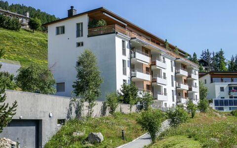 Chesa sur Puoz 7: Zone Résidentielle, Propriété, Maison, Bâtiment, Immobilier, Architecture, Appartement, Domicile, Quartier, Façade