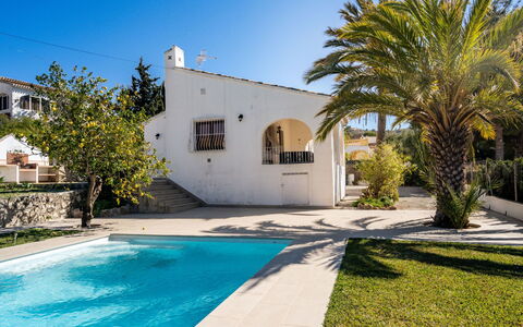 Aurelie: Propriété, Maison, Bâtiment, Piscine, Immobilier, Villa, Biens, Domicile, Bleu Azur, Architecture