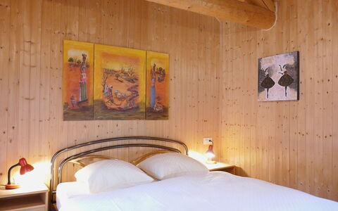 Rustico Nurell: Bois, Chambre, Design Intérieur, Lit, Meubles, Pièce, Sol, Plafond, Drap De Lit, Literie
