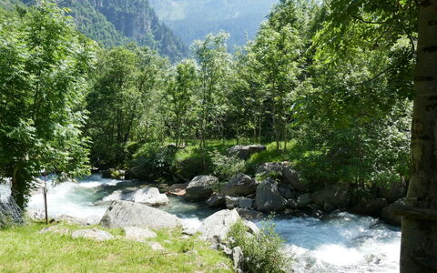 Rustico Nurell: L'Eau, Ciel, Plante, Ressources En Eau, Montagne, La Nature, Paysage Naturel, Arbre, Végétation