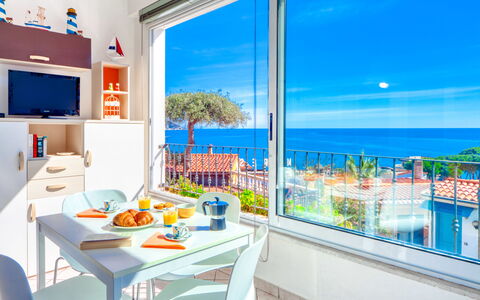 Il Geranio Sant'elmo - Diano Marina: Propriété, Pièce, Design Intérieur, Bleu Azur, Bâtiment, Immobilier, Maison, Meubles, Fenêtre, Domicile