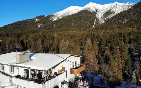 Isolde: Ciel, Propriété, Montagne, Neige, Bâtiment, Pente, Chaîne De Montagnes, Paysage, Arbre, Loisir