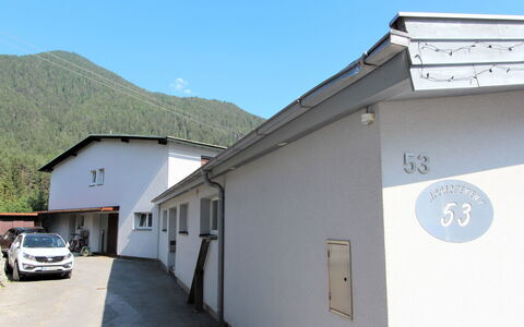 Isolde: Propriété, Maison, Ville, Mur, Architecture, Bâtiment, Immobilier, Toit, Domicile, Façade