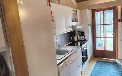 Riekonraito A1: Cuisine, Comptoir, Meubles, Appareil De Cuisine, Sol, Cabinetry, Design Intérieur, Principaux Appliance, Sol, Bois
